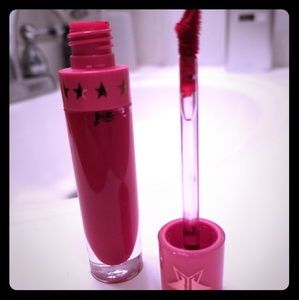 Jeffree Star Liquid Lipstick in Masochist